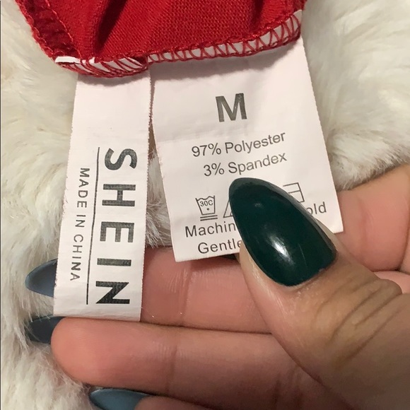 Red flower T-Shirt - Picture 2 of 2